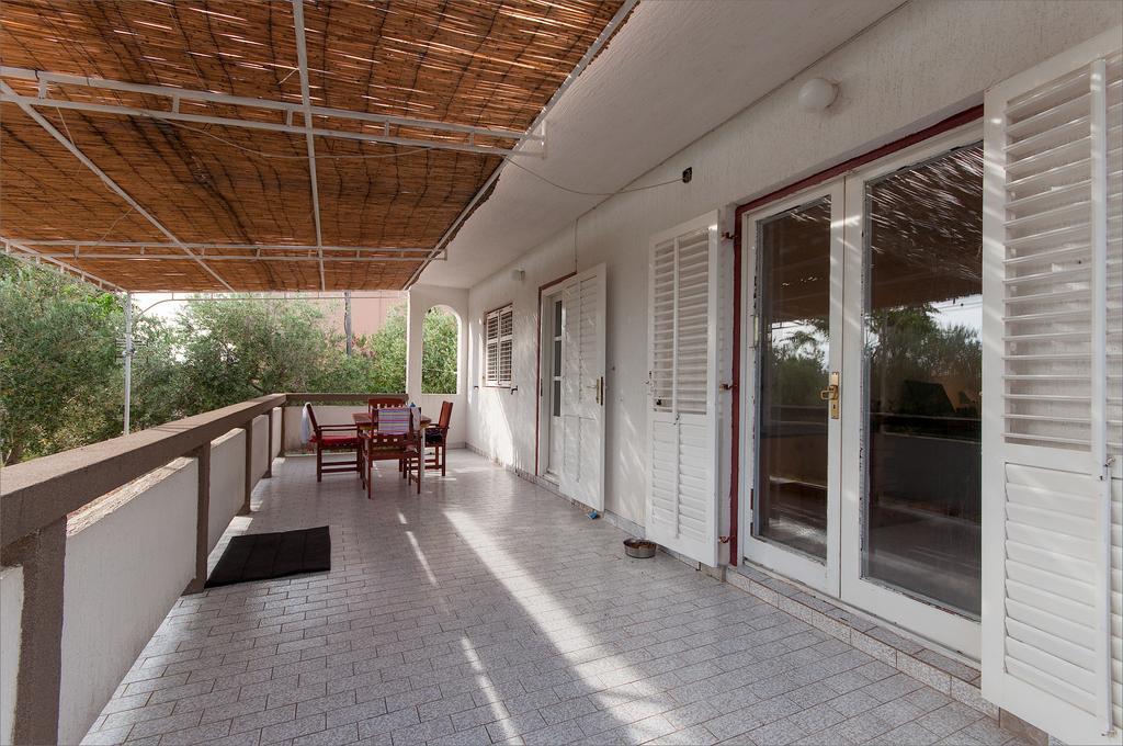 Maslinov Hlad Appartement Barbat na Rabu Kamer foto