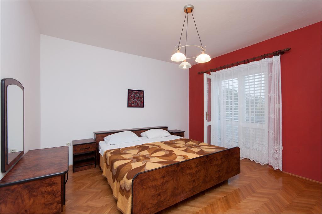 Maslinov Hlad Appartement Barbat na Rabu Buitenkant foto